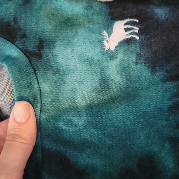 Long sleeve sweater style - Picture 2 of 3